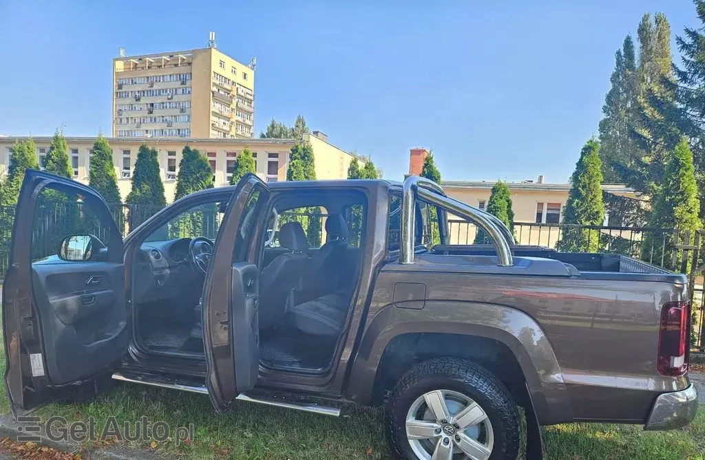 VOLKSWAGEN Amarok 