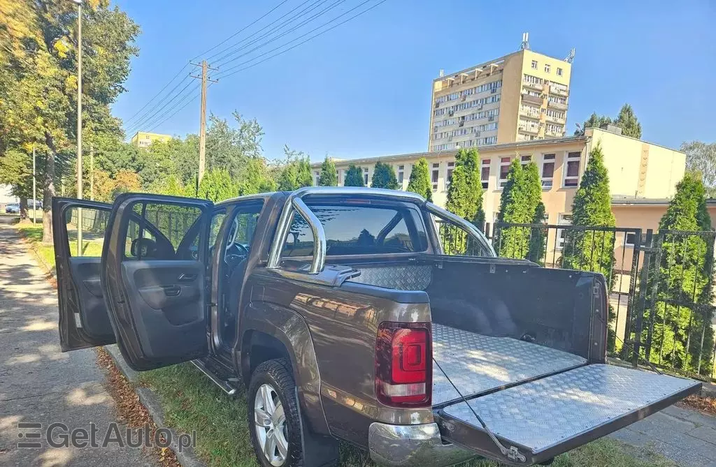 VOLKSWAGEN Amarok 