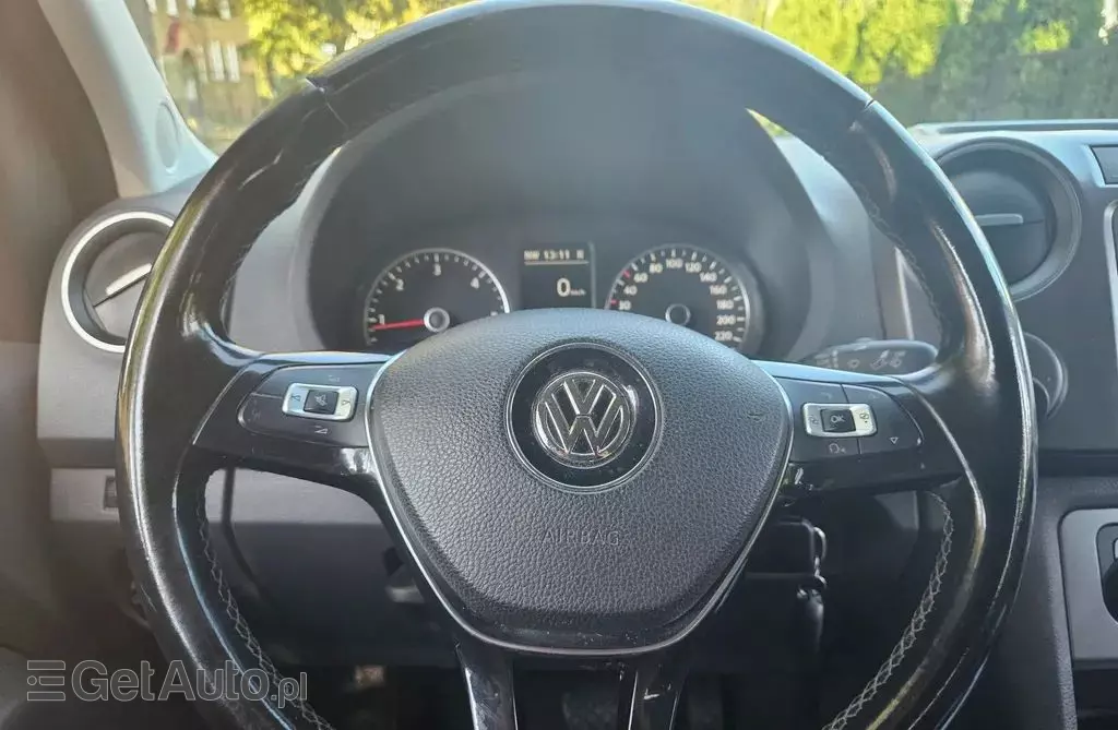 VOLKSWAGEN Amarok 