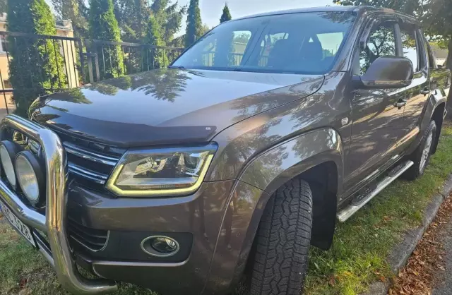 VOLKSWAGEN Amarok 
