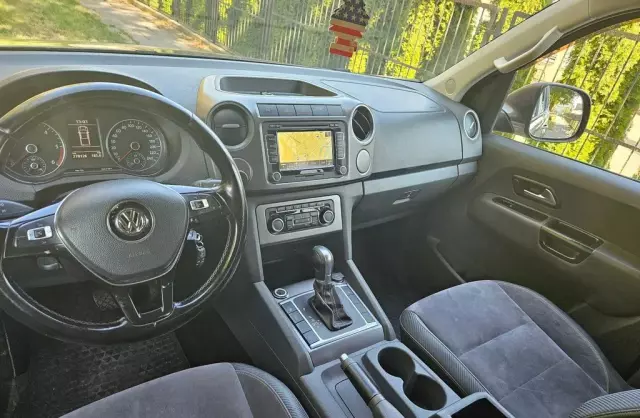 VOLKSWAGEN Amarok 