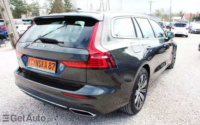 VOLVO V60 D4