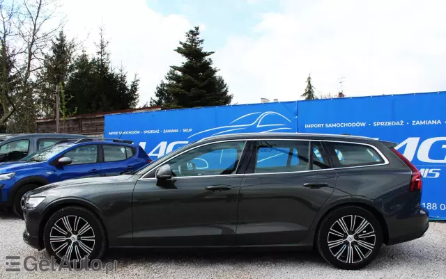 VOLVO V60 D4
