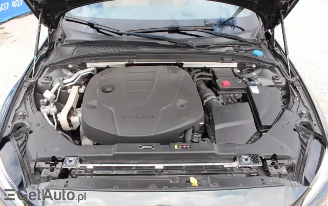 VOLVO V60 D4