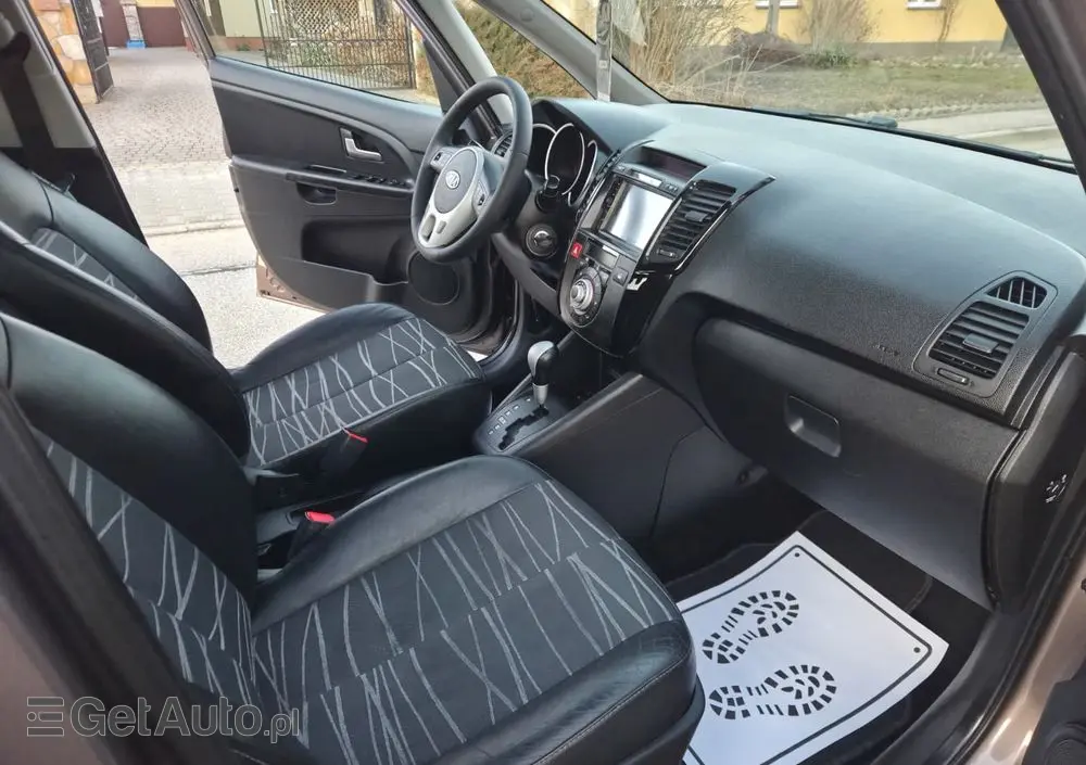 KIA Venga 1.6 CVVT Automatik Black Collection