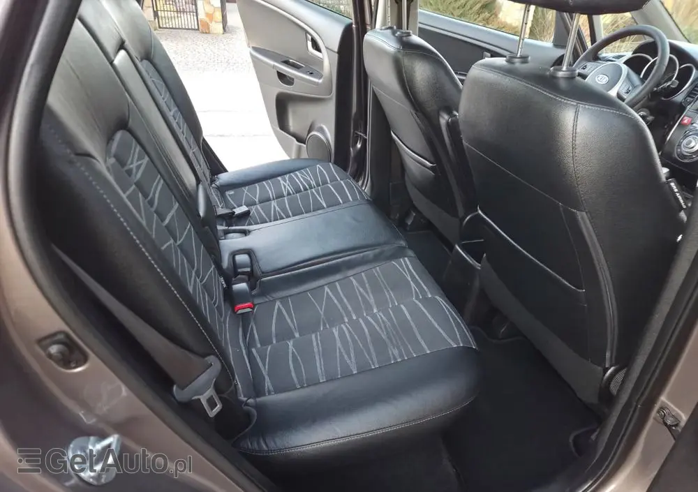 KIA Venga 1.6 CVVT Automatik Black Collection