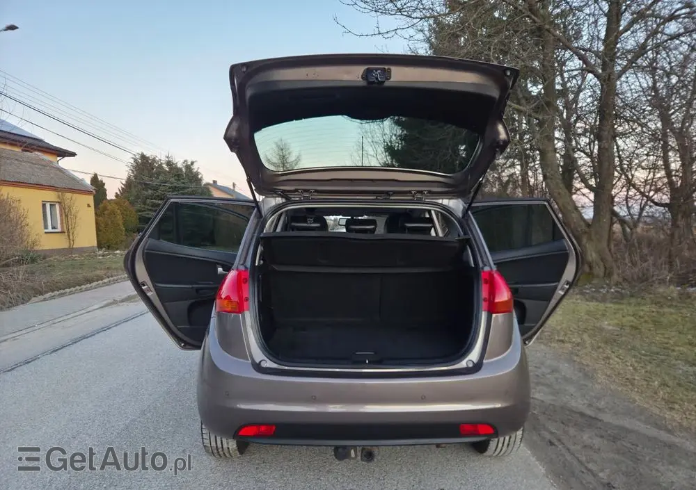 KIA Venga 1.6 CVVT Automatik Black Collection