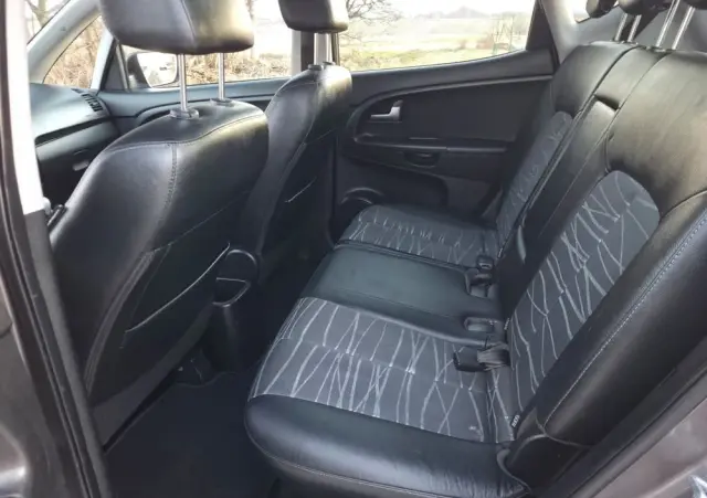 KIA Venga 1.6 CVVT Automatik Black Collection