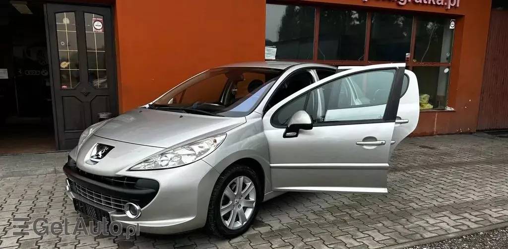 PEUGEOT 207 