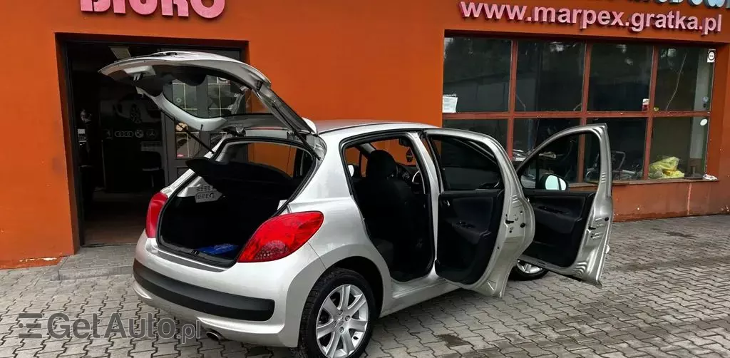 PEUGEOT 207 