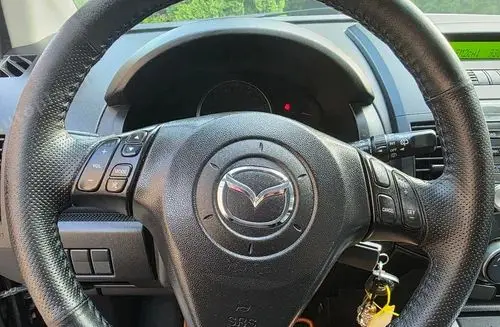 MAZDA 5 