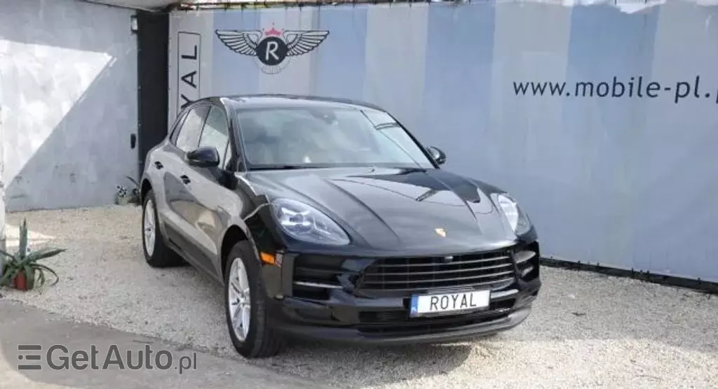 PORSCHE Macan 