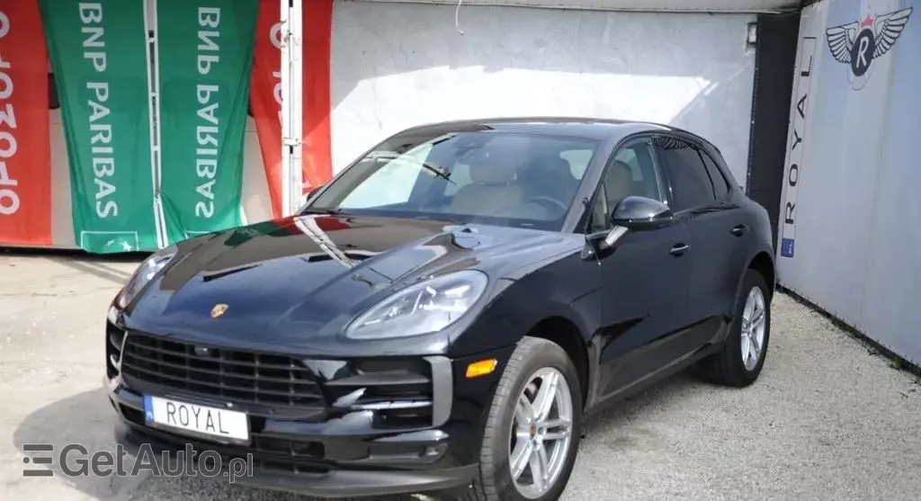 PORSCHE Macan 