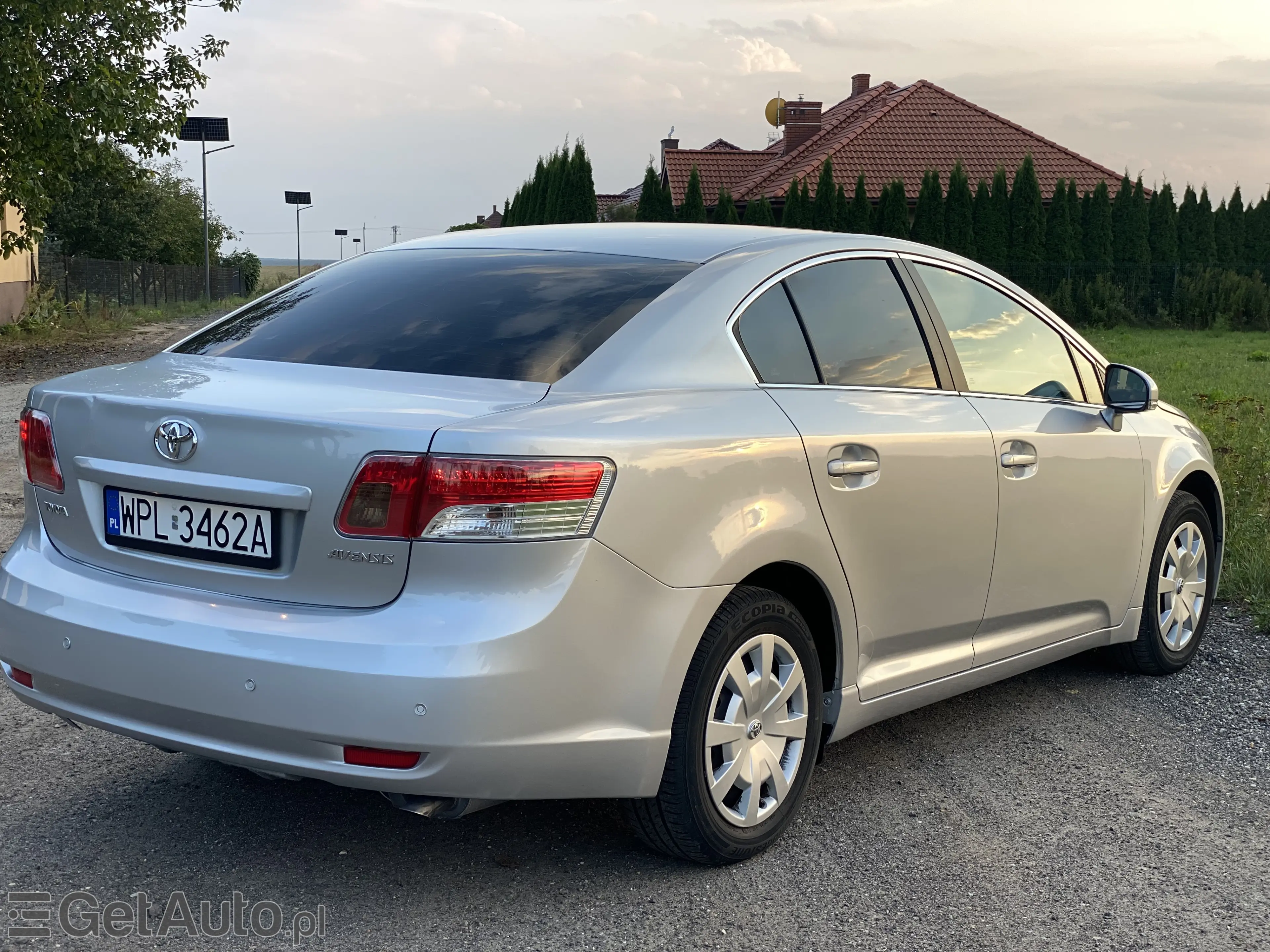 TOYOTA Avensis Luna