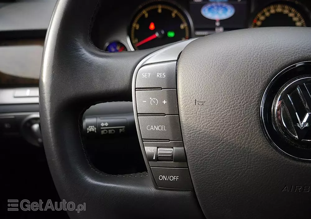 VOLKSWAGEN Phaeton 4.2 V8 4 Mot L (4os)