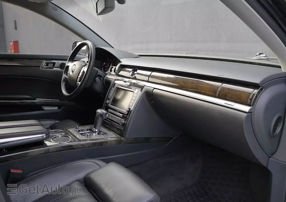 VOLKSWAGEN Phaeton 4.2 V8 4 Mot L (4os)