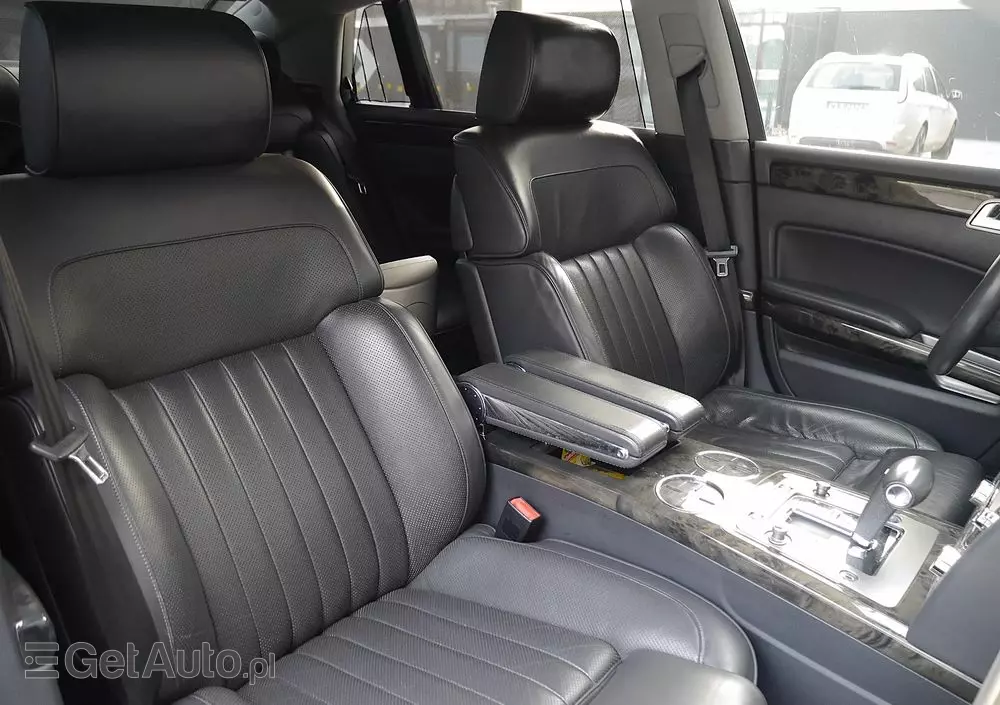 VOLKSWAGEN Phaeton 4.2 V8 4 Mot L (4os)