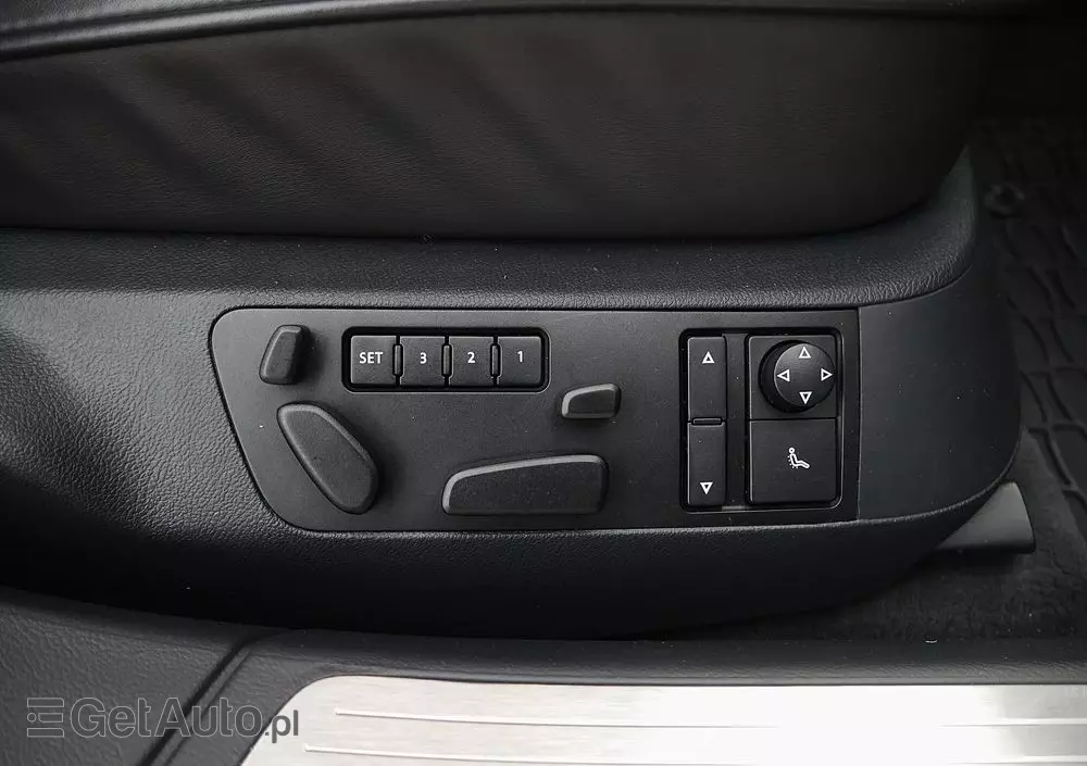 VOLKSWAGEN Phaeton 4.2 V8 4 Mot L (4os)