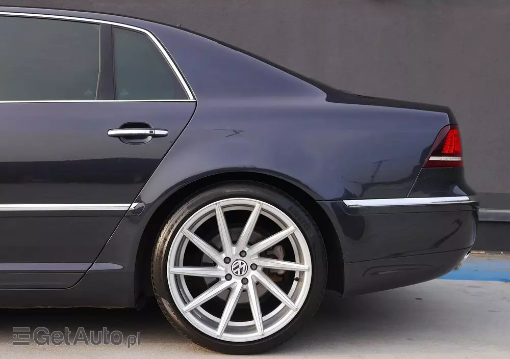 VOLKSWAGEN Phaeton 4.2 V8 4 Mot L (4os)