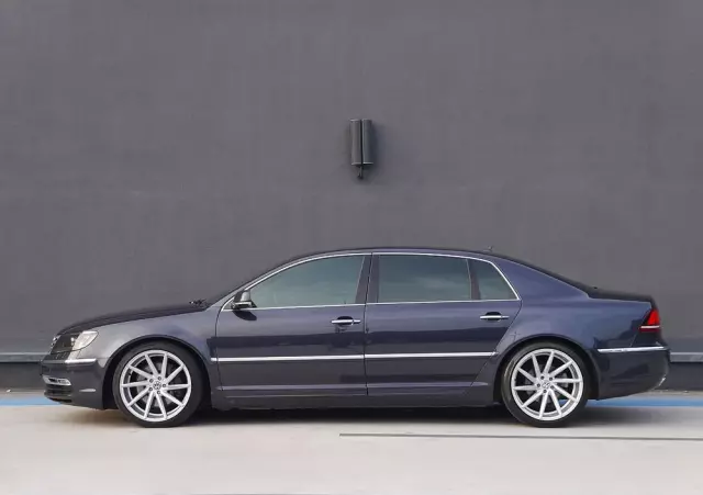 VOLKSWAGEN Phaeton 4.2 V8 4 Mot L (4os)