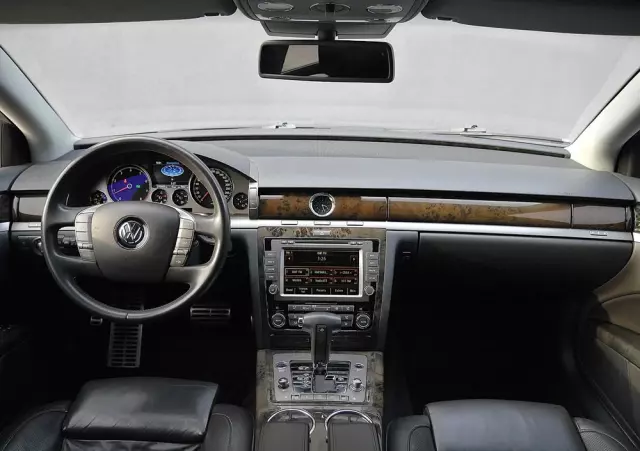 VOLKSWAGEN Phaeton 4.2 V8 4 Mot L (4os)