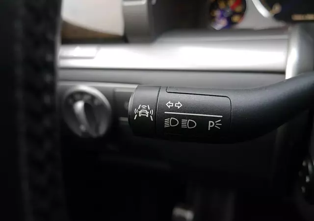 VOLKSWAGEN Phaeton 4.2 V8 4 Mot L (4os)