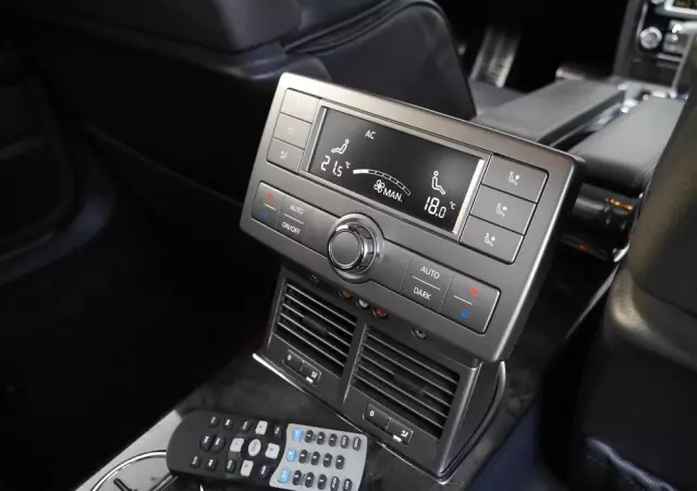 VOLKSWAGEN Phaeton 4.2 V8 4 Mot L (4os)