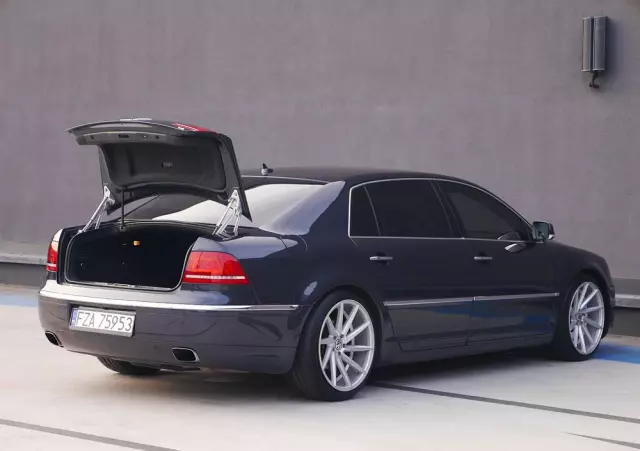 VOLKSWAGEN Phaeton 4.2 V8 4 Mot L (4os)