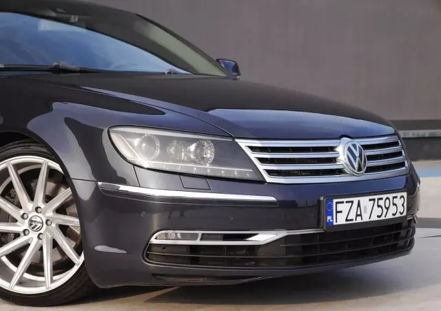 VOLKSWAGEN Phaeton 4.2 V8 4 Mot L (4os)