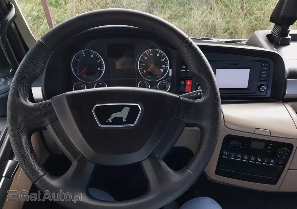 MAN TGL 12.220 HAKOWIEC 4x2 KLIMA 