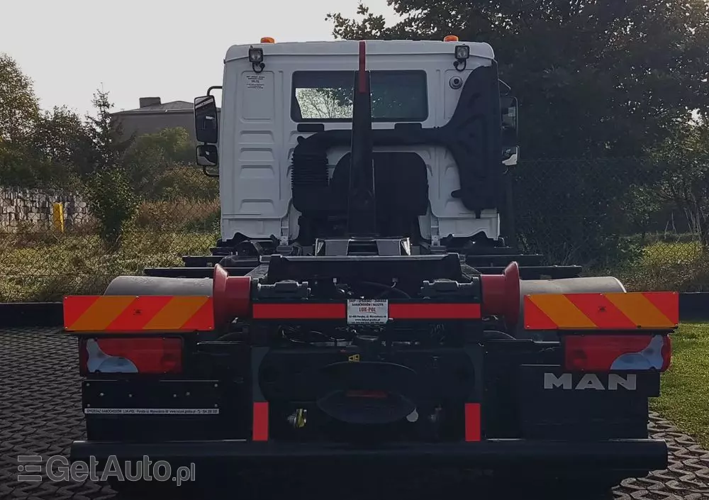 MAN TGL 12.220 HAKOWIEC 4x2 KLIMA 