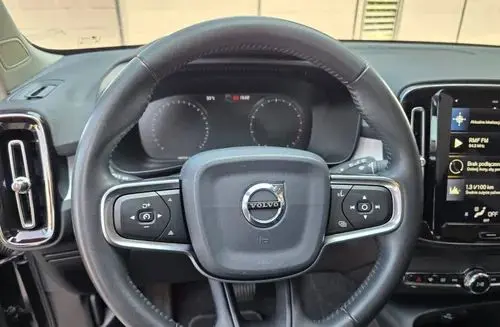 VOLVO Xc 40 