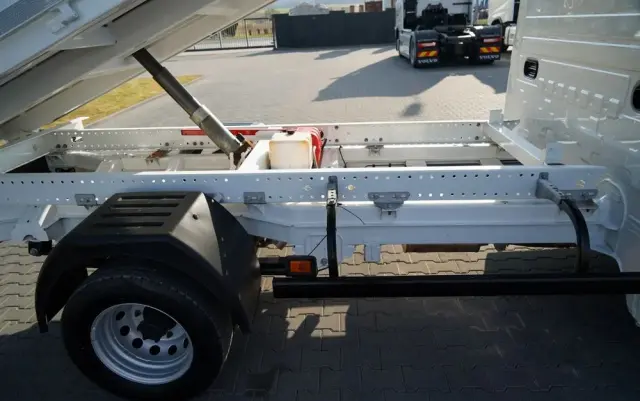 MAN TGE 5.180 / WYWROTKA TYLNOZSYPOWA / RADAR  / BLIŹNIAK / MANUAL / SPROWADZONY 