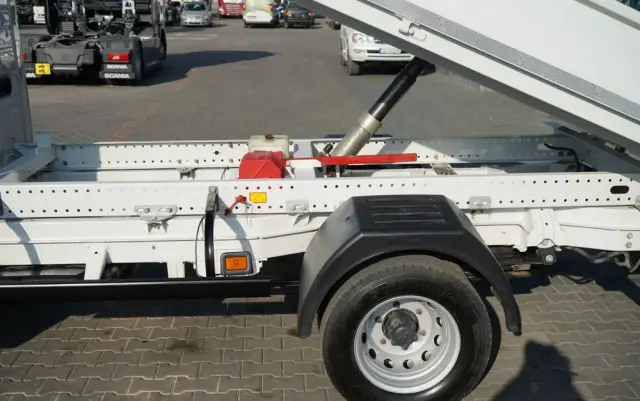 MAN TGE 5.180 / WYWROTKA TYLNOZSYPOWA / RADAR  / BLIŹNIAK / MANUAL / SPROWADZONY 