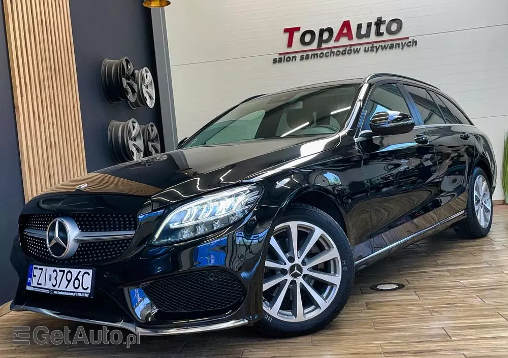 MERCEDES-BENZ Klasa C 200 9G-TRONIC
