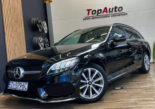 MERCEDES-BENZ Klasa C 200 9G-TRONIC
