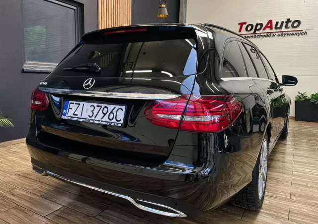 MERCEDES-BENZ Klasa C 200 9G-TRONIC