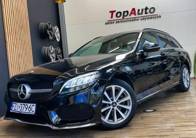 MERCEDES-BENZ Klasa C 200 9G-TRONIC