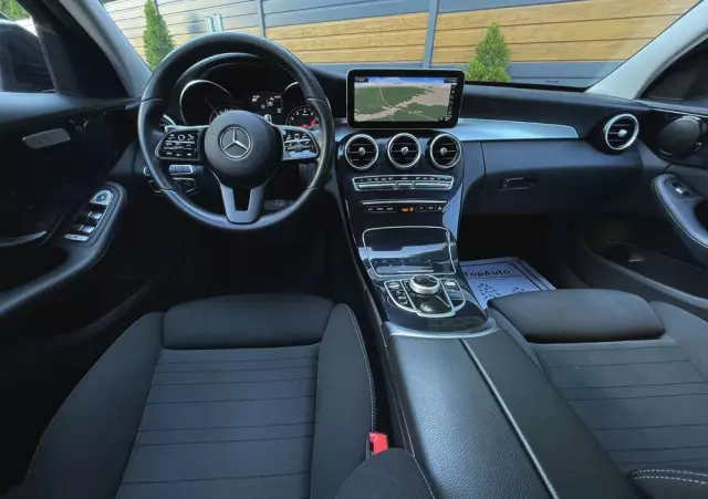 MERCEDES-BENZ Klasa C 200 9G-TRONIC