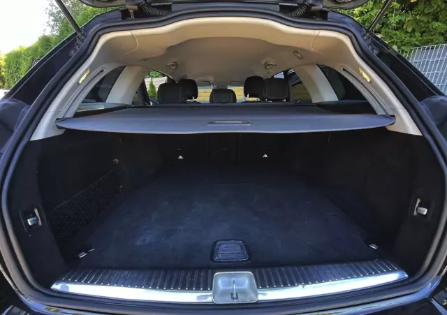 MERCEDES-BENZ Klasa C 200 9G-TRONIC