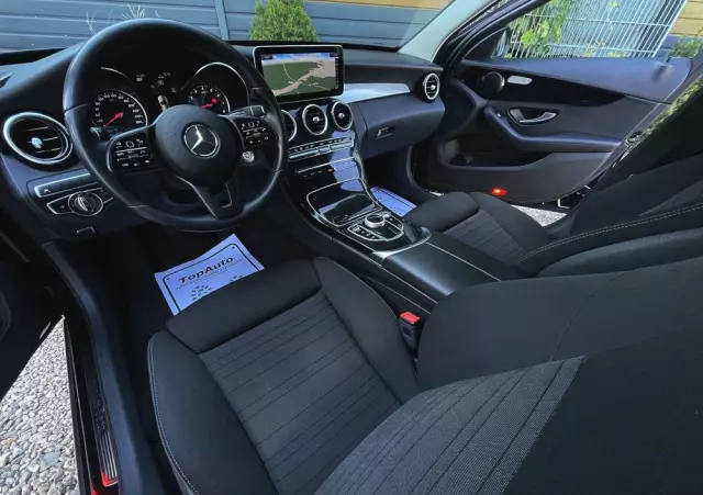 MERCEDES-BENZ Klasa C 200 9G-TRONIC
