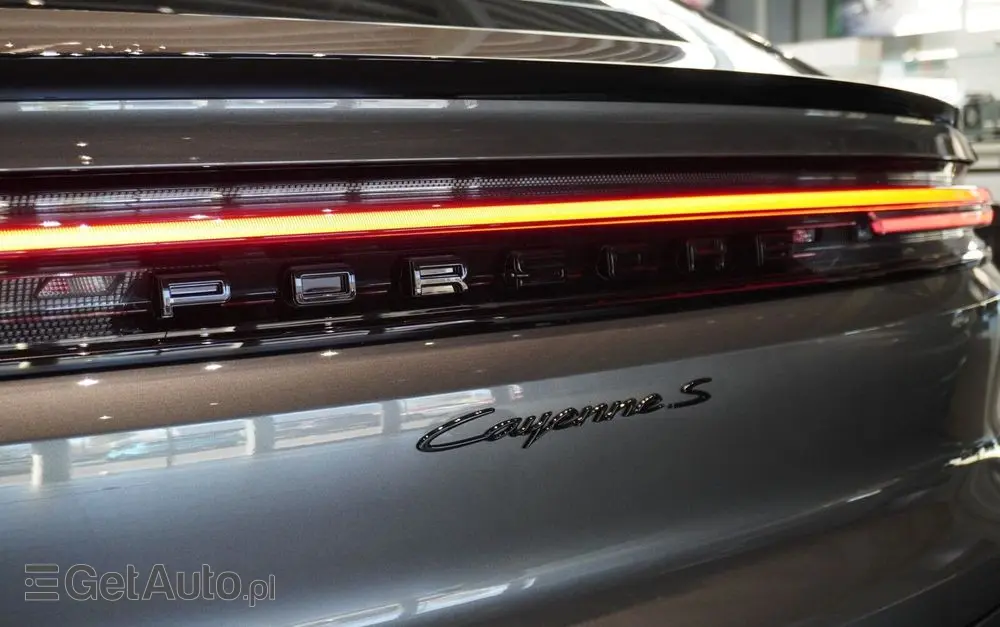 PORSCHE Cayenne Coupe S