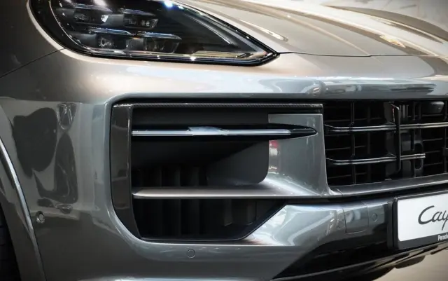 PORSCHE Cayenne Coupe S