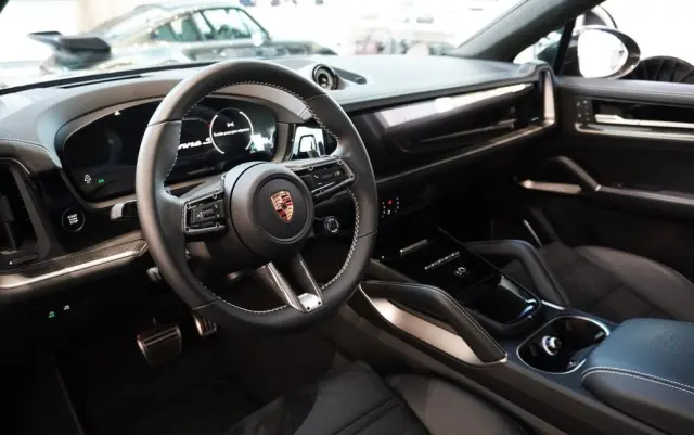 PORSCHE Cayenne Coupe S