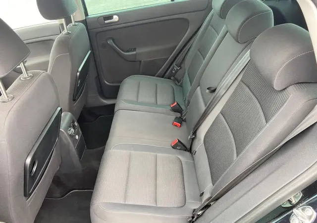 VOLKSWAGEN Golf Plus 1.6 TDI Comfortline