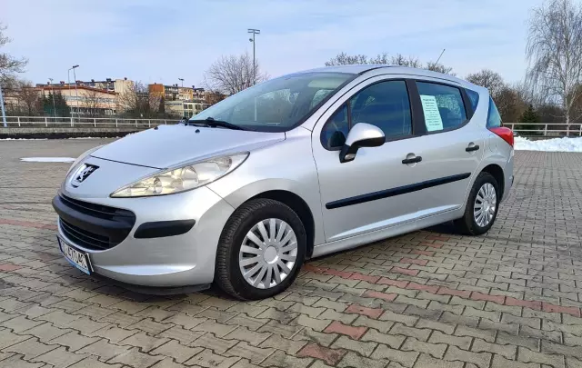 PEUGEOT 207 