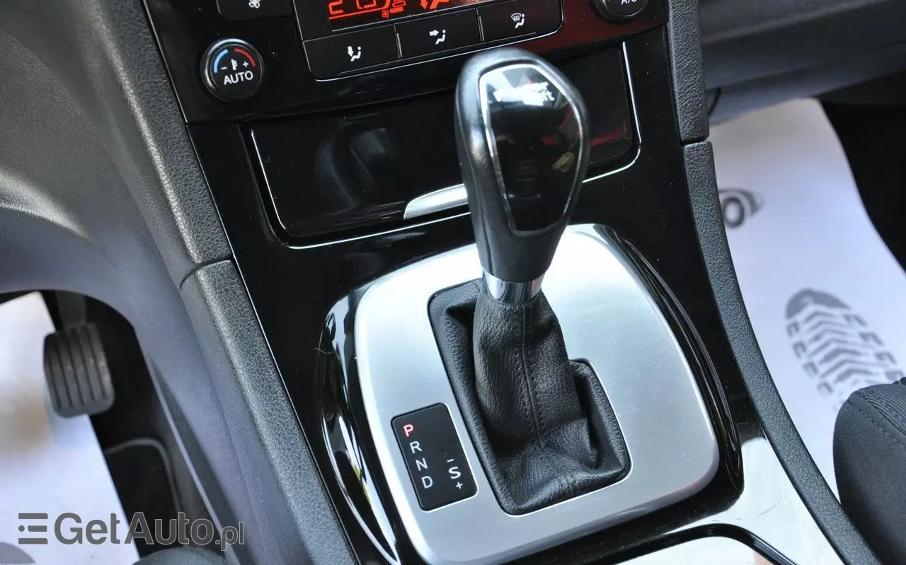 FORD S-Max 2.0 TDCi DPF Titanium