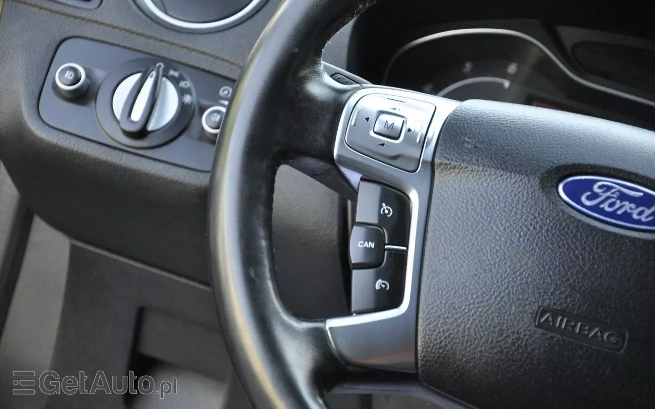 FORD S-Max 2.0 TDCi DPF Titanium