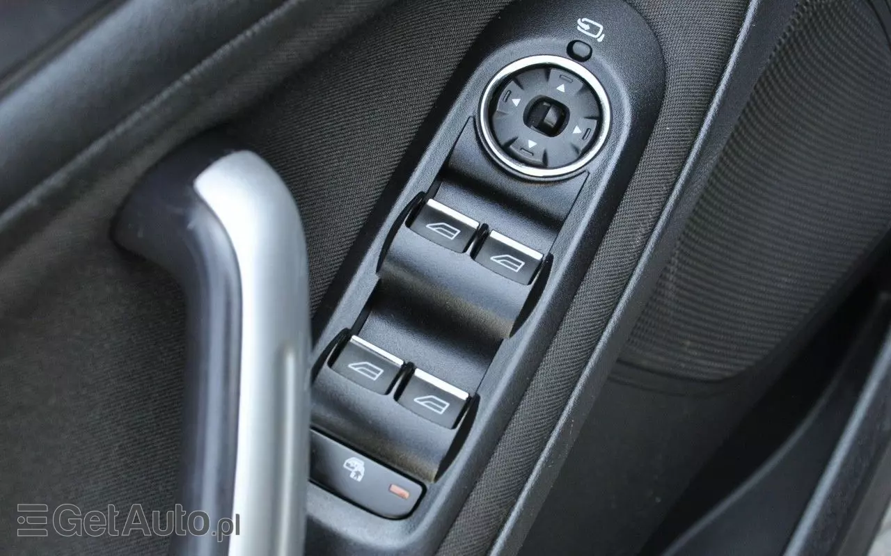 FORD S-Max 2.0 TDCi DPF Titanium