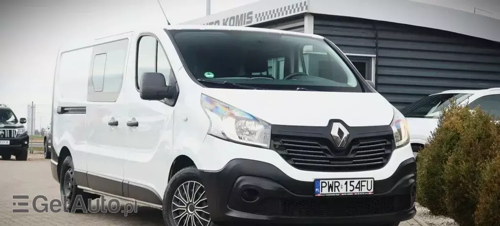 RENAULT Trafic 